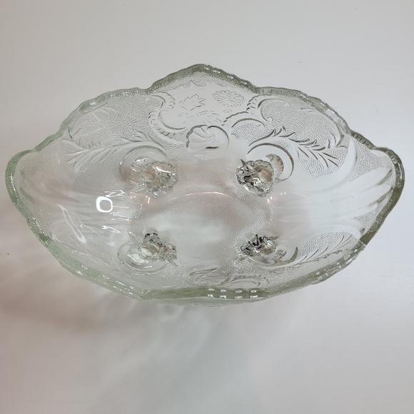 Vintage Jeanette Lombardi CLear Glass 10" 4 Toed Footed Fruit Serving Bowl - Picture 3 of 8